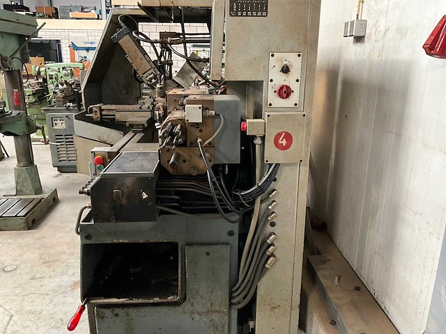 Schaublin 123 revolver draaiautomaat - afbeelding 8 van  10