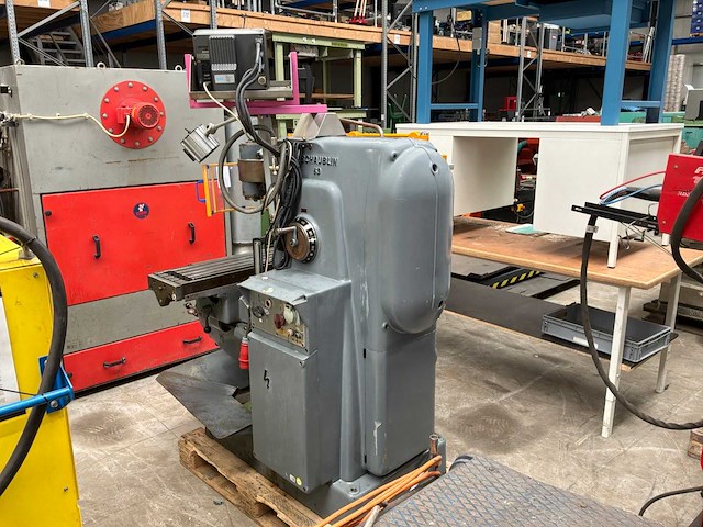 Schaublin 53 freesmachines - afbeelding 3 van  6