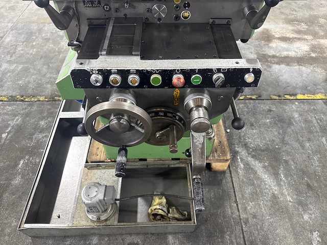 Schaublin 53n bedfreesmachine - afbeelding 8 van  13