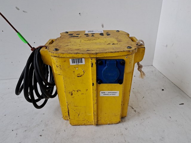 Scheidingstrafo 230v 3000va, unknown, unknown, 2015 - afbeelding 3 van  6