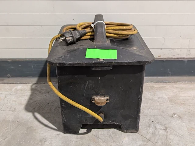 Scheidingstransformator 230v 2500va, elspro, aachen 3980002, 2018 - afbeelding 3 van  4