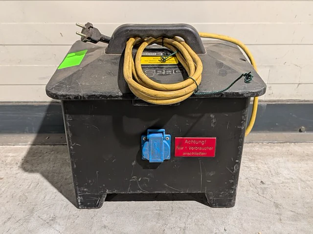 Scheidingstransformator 230v 2500va elspro, aachen 3980002, bouwjaar 2015 - afbeelding 3 van  4