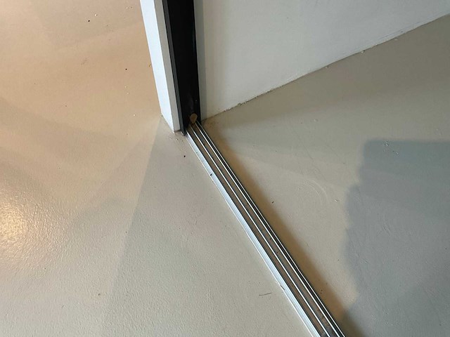 Scheidingswand 280x7x245cm - afbeelding 10 van  11