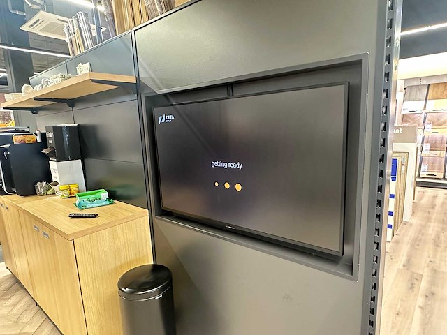 Scheidingswand met dressoir en monitor - afbeelding 6 van  8