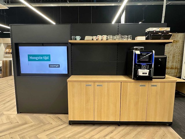 Scheidingswand met dressoir en monitor - afbeelding 1 van  6