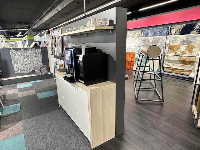 Scheidingswand met dressoir - afbeelding 3 van  6