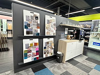 Scheidingswand met dressoir