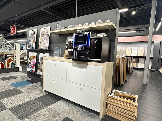 Scheidingswand met dressoir - afbeelding 2 van  5