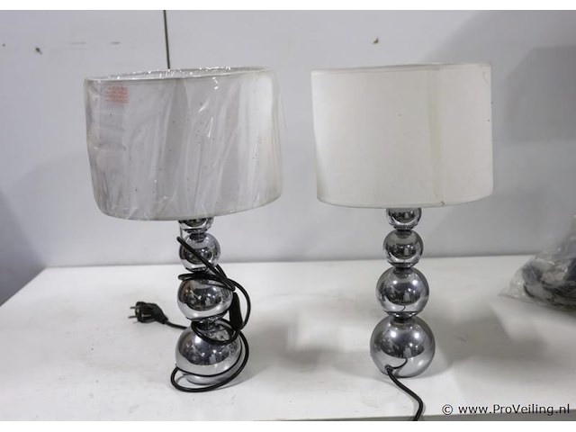 Schemerlampen met bolpoot - 2 stuks - afbeelding 1 van  2