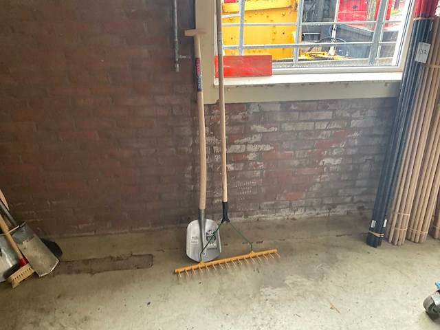Schep en tuinhark - afbeelding 1 van  2