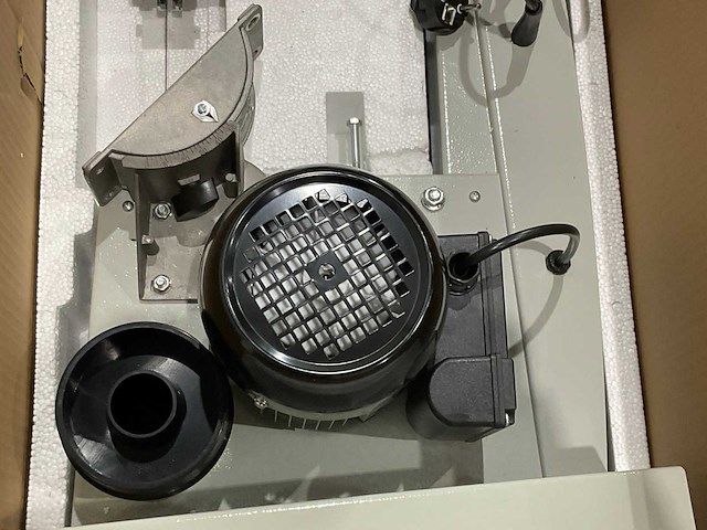 Scheppach basa1 lintzaag machine - afbeelding 4 van  7