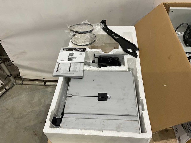 Scheppach hbs30 zaagmachine - afbeelding 3 van  8