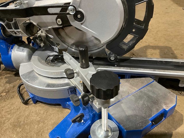 Scheppach hm216 afkort- en verstekzaag - afbeelding 6 van  9