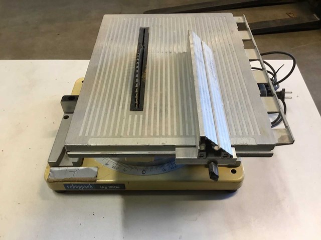 Scheppach tkg 260e afkortzaag - afbeelding 2 van  9
