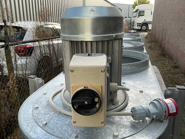 Scheppach zaagtafel - afzuigsysteem - ventilator - liftsysteem - afbeelding 11 van  40