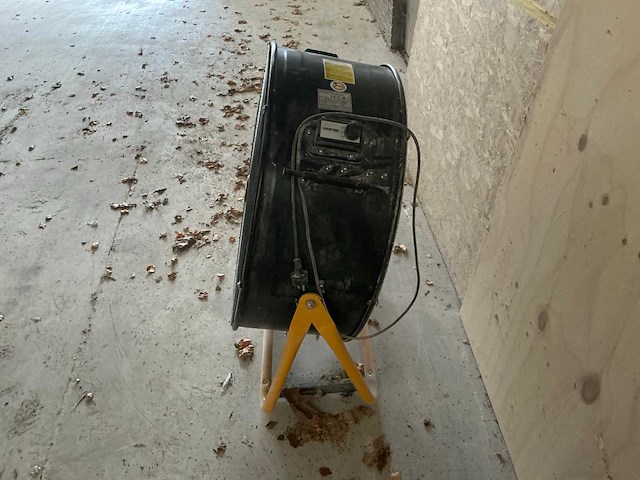 Scheppach zaagtafel - afzuigsysteem - ventilator - liftsysteem - afbeelding 20 van  40