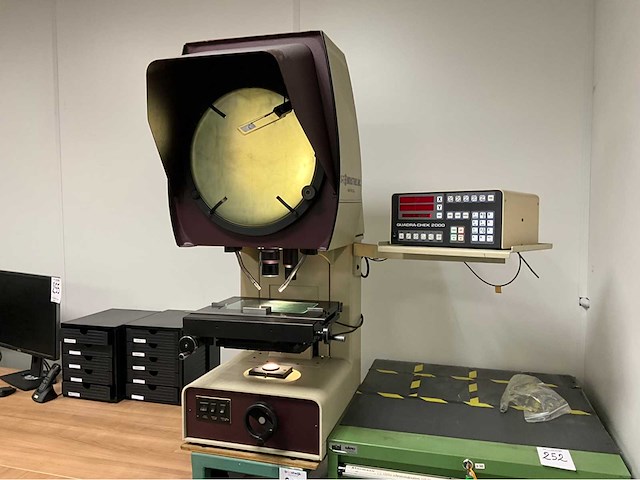 Scherr-tumico s-t industries 20-4600 profiel projector - afbeelding 1 van  12