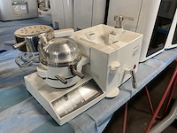 Scheu biostar molding machine - afbeelding 1 van  6