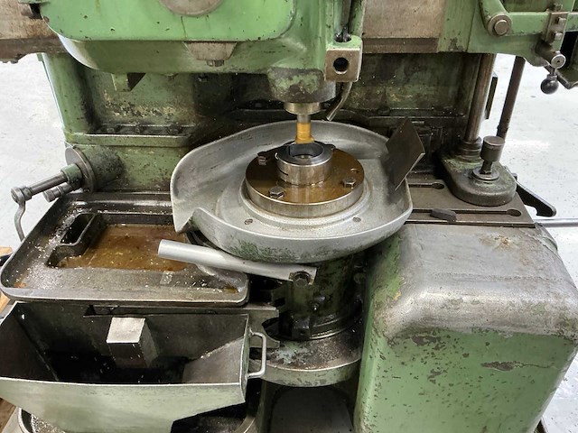 Schiele industriewerke - overige tandwielmachines (2x) - afbeelding 2 van  5