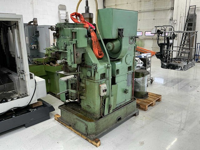 Schiele industriewerke - overige tandwielmachines (2x) - afbeelding 5 van  5