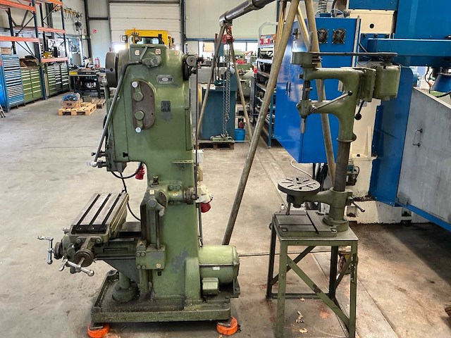 Schiele industriewerke km 15 iii kolomboormachine - afbeelding 9 van  16