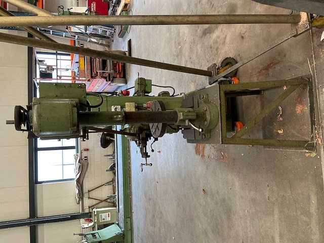 Schiele industriewerke km 15 iii kolomboormachine - afbeelding 11 van  16