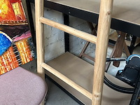 Schilderij, bureaustoel, decoratie ladder - afbeelding 4 van  6