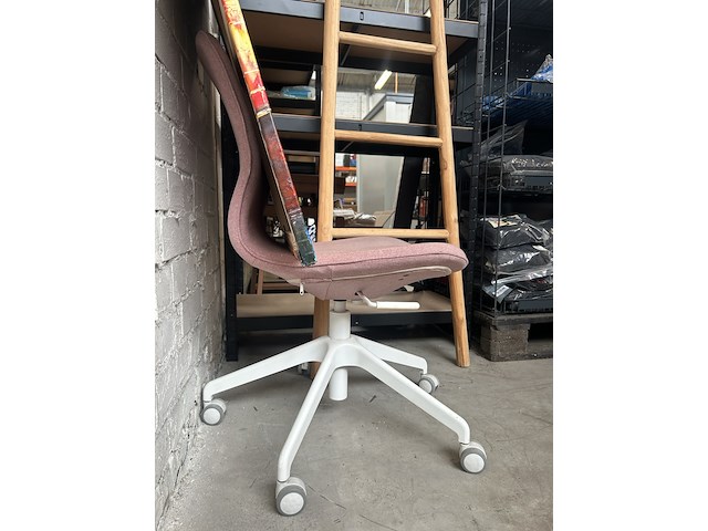 Schilderij, bureaustoel, decoratie ladder - afbeelding 6 van  6