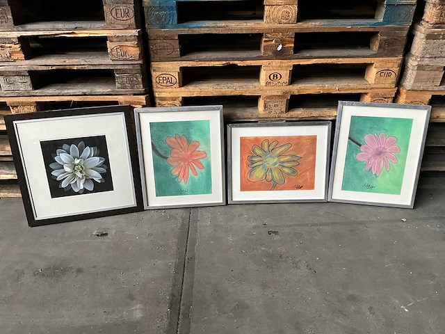 Schilderij ca. 45x50cm (4x) - afbeelding 1 van  7