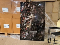 Schilderij gehard glas astronaut bloemen homebound