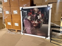 Schilderij gehard glas bloemenvrouw homebound - afbeelding 4 van  5