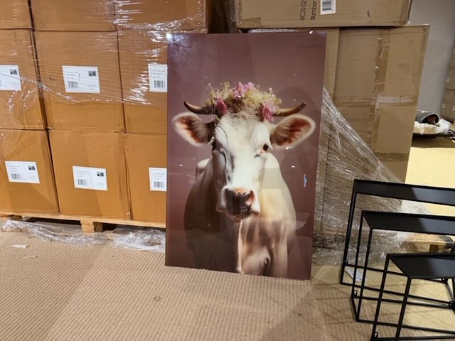 Schilderij gehard glas koe bloemenkrans homebound - afbeelding 4 van  5
