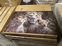 Schilderij gehard glas leeuw met welpjes