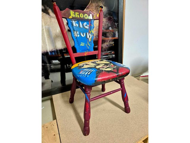 Schilderij herman brood ‘stoel’ - afbeelding 8 van  8