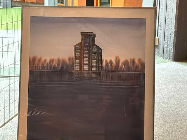 Schilderij “willem de vries - fabriekspand bij avondlicht ii” - afbeelding 2 van  6