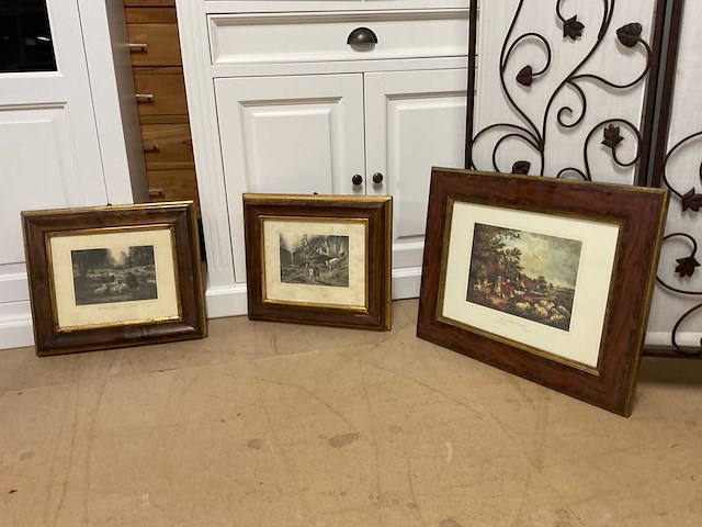 Schilderijen en spiegel - afbeelding 8 van  14