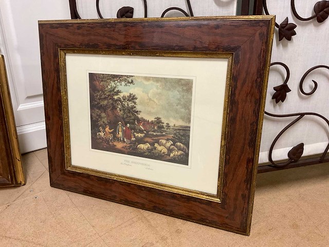 Schilderijen en spiegel - afbeelding 9 van  14