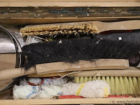 Schildersgereedschap in houten kist - afbeelding 2 van  5