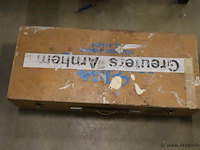 Schildersgereedschap in houten kist - afbeelding 5 van  5