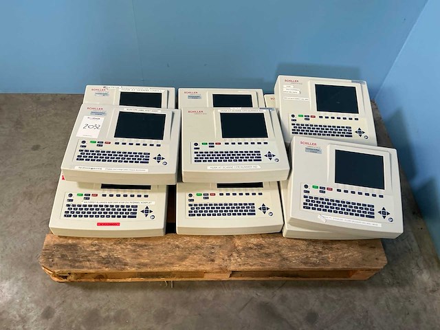 Schiller cardiovit at-102 plus elektrocardiograaf (12x) - afbeelding 1 van  4