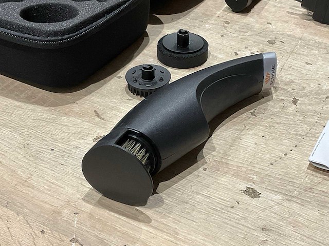 Schine - elektrische schoenen poetsapparaat (240x) - afbeelding 6 van  8