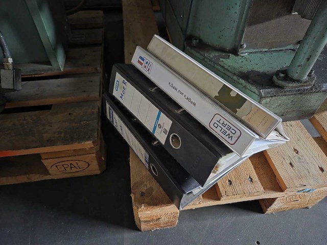 Schlatter - 1985 - ps 130j - puntlasmachine - afbeelding 27 van  28