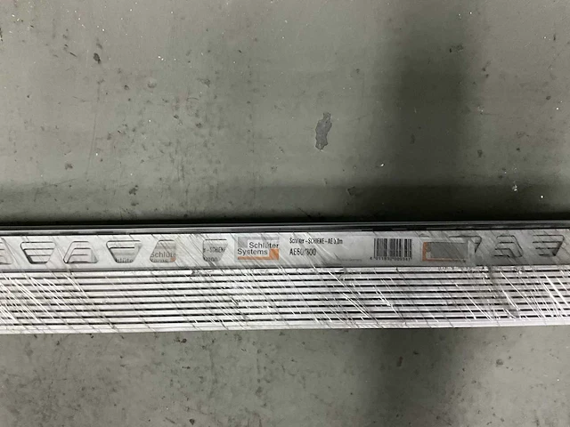 Schluter systems - ae60/300 alu haaks bruut mat profiel - 72 m1 (24x) - afbeelding 1 van  3