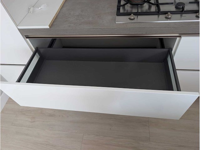 Schmidt - keuken met apparatuur - afbeelding 25 van  32