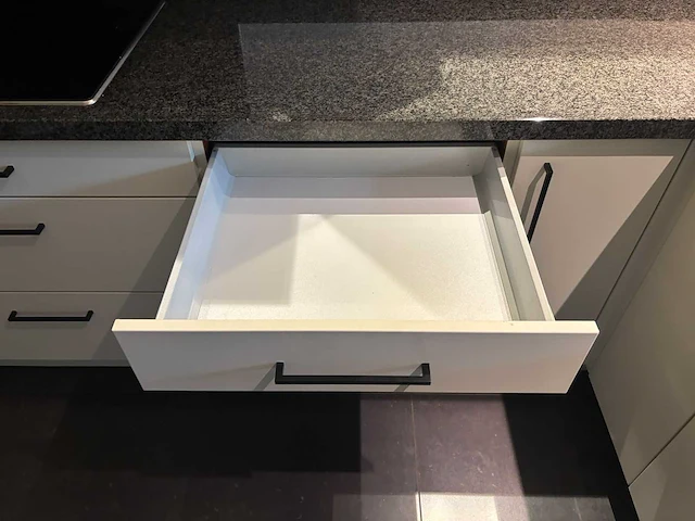 Schmidt - keuken met apparatuur - afbeelding 10 van  29