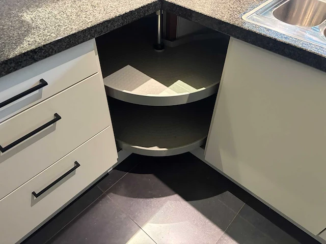 Schmidt - keuken met apparatuur - afbeelding 14 van  29