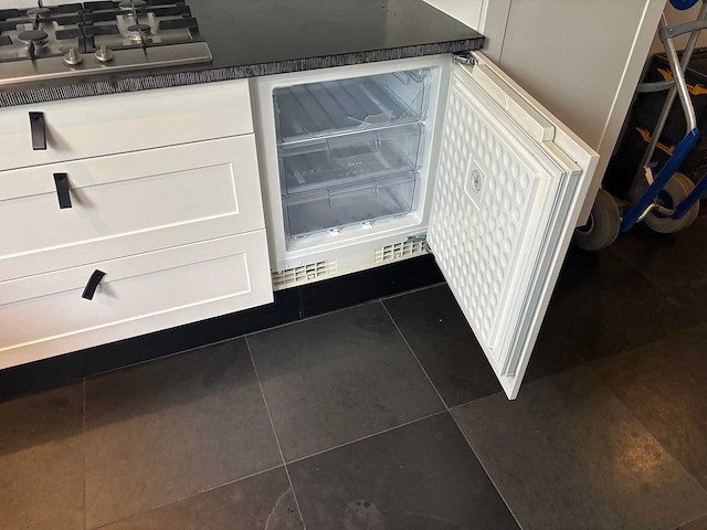 Schmidt - keuken met atag / neff apparatuur - afbeelding 5 van  23