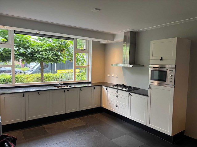 Schmidt - keuken met atag / neff apparatuur - afbeelding 1 van  23