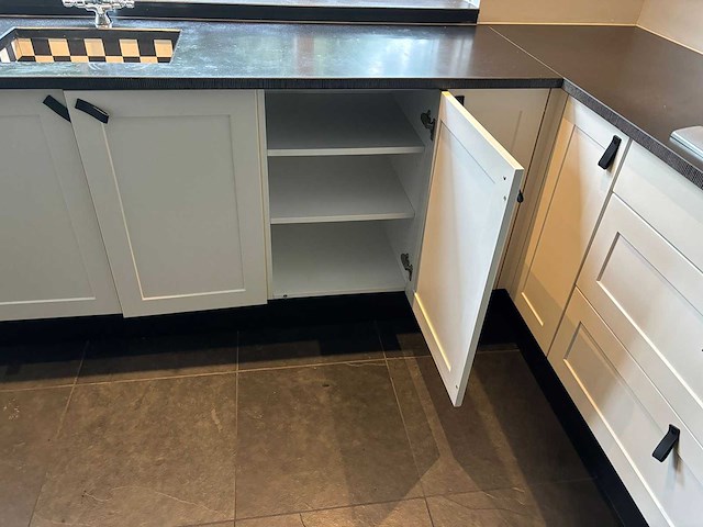 Schmidt - keuken met atag / neff apparatuur - afbeelding 20 van  23