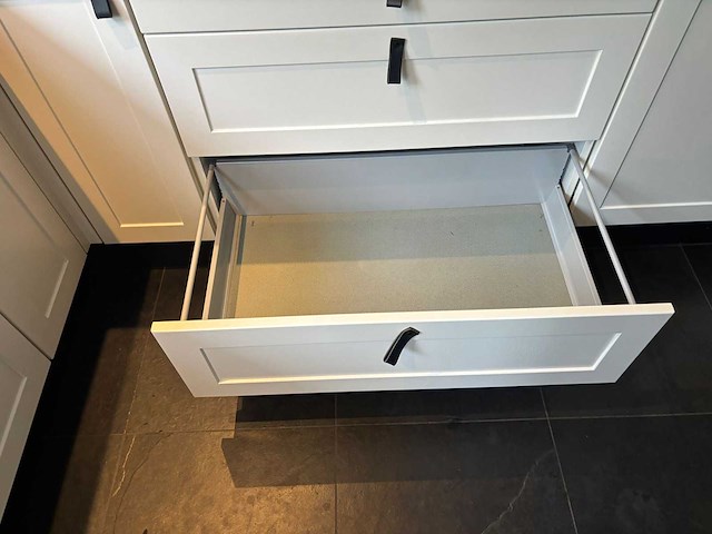Schmidt - keuken met atag / neff apparatuur - afbeelding 2 van  11